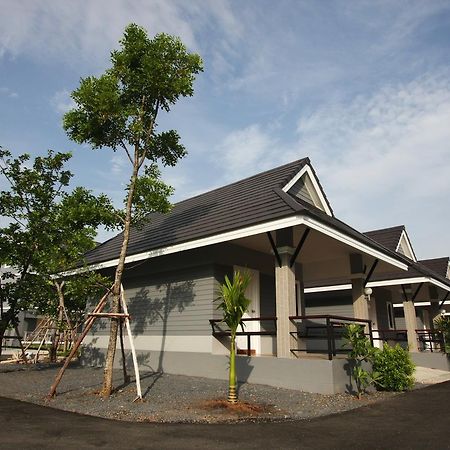Rongsang Resort Nong Khae Esterno foto